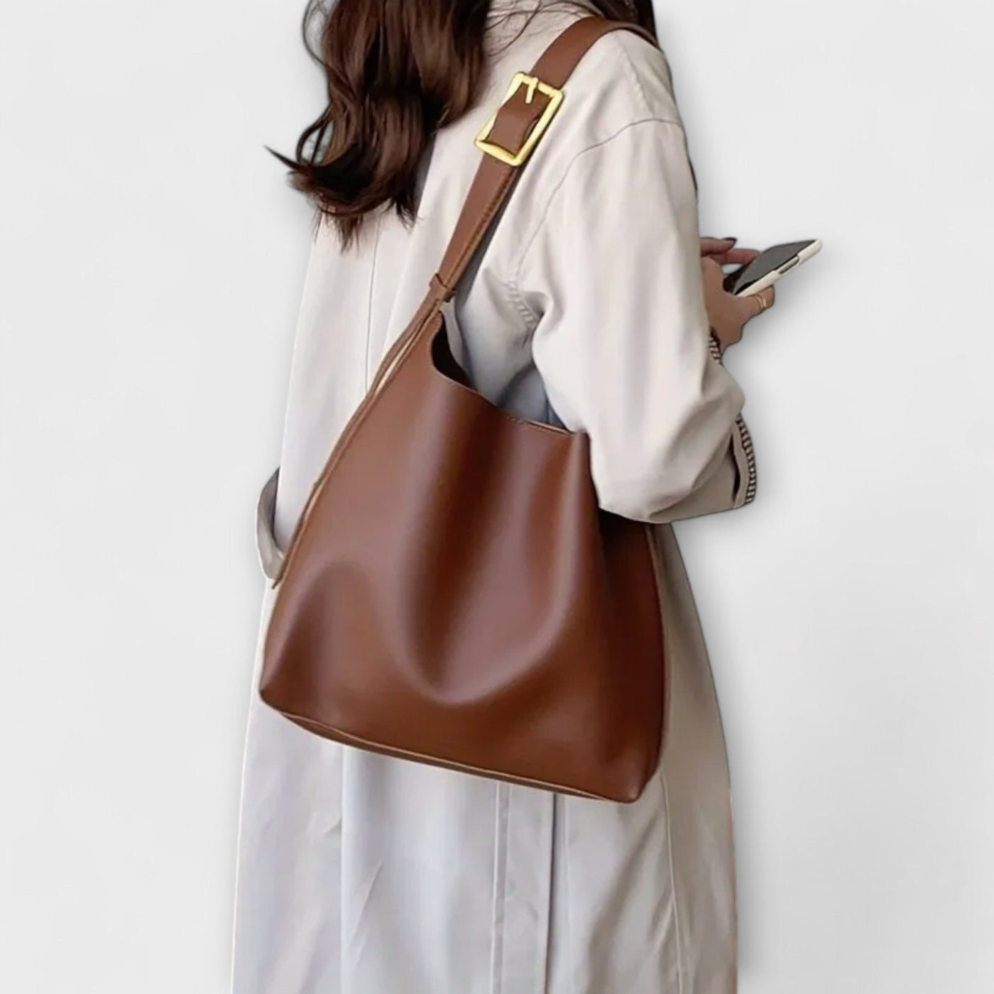 Nora. – Elegante borsa a spalla in pelle
